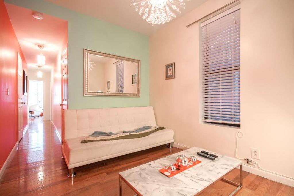 Washington Heights Apartment นิวยอร์ก ภายนอก รูปภาพ